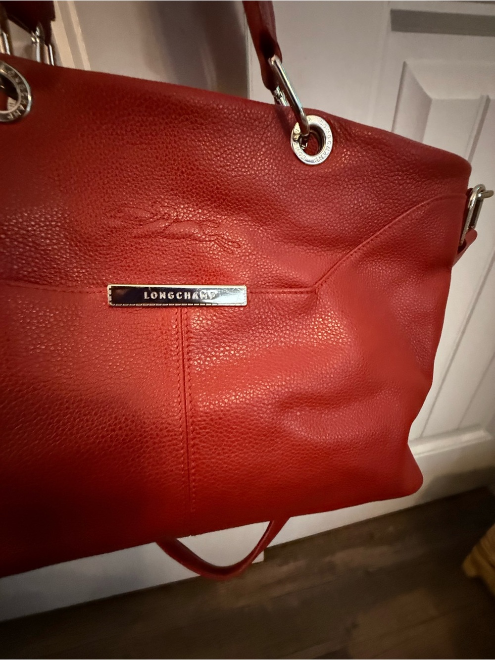 Longchamp Le Foulonne Red Leather Tote with Dual Handles and Shoulder Strap - Picture 8 of 16